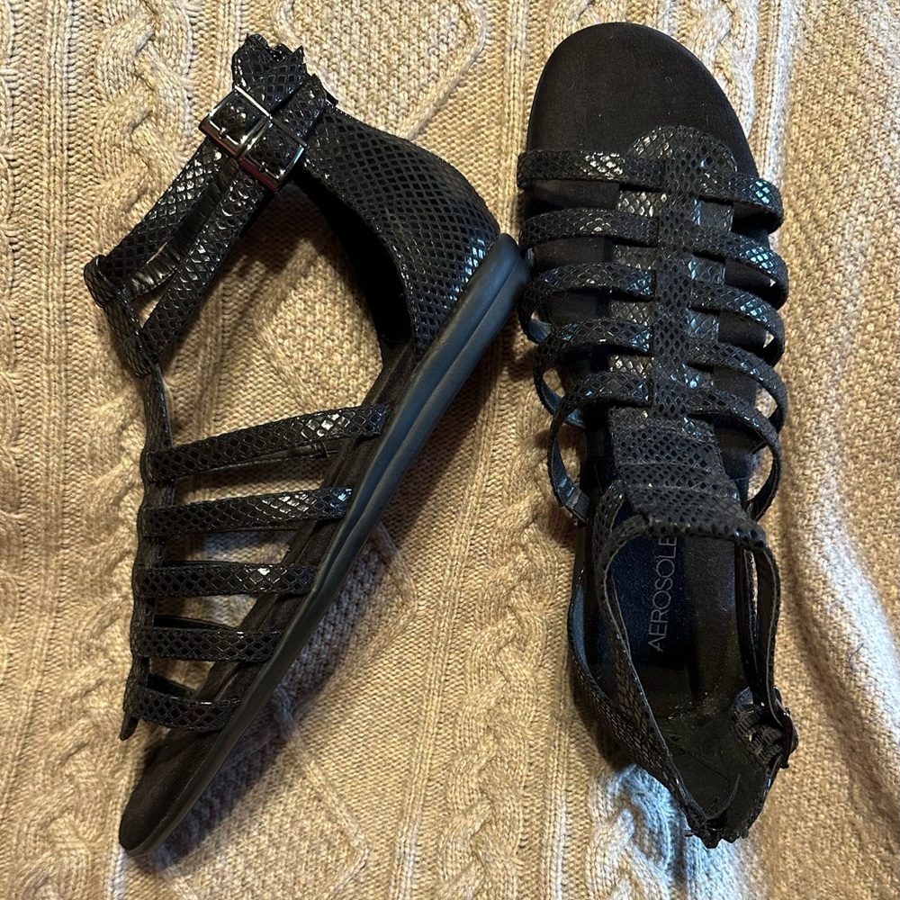 AEROSOLES black, flat sandals in size 9.5M.